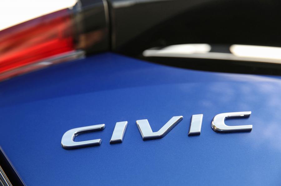 Логотип Honda Civic VTi-LX Hatchback 2017 года  (AU) (фото 10 из 40)